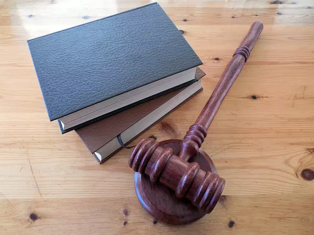 lawyer-640x480-70600057.jpeg