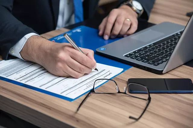 Product Liability & Accident Lawyer Bronx: Navigating Defects & Claims