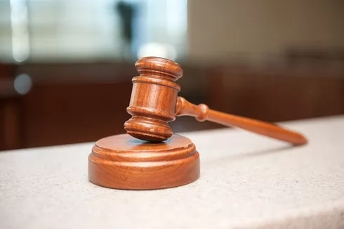 Slip and Fall on Wet Floor: Rights & Compensation for Brain Injury in Queens